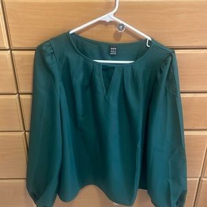 Beautiful green blouse long sleeve
